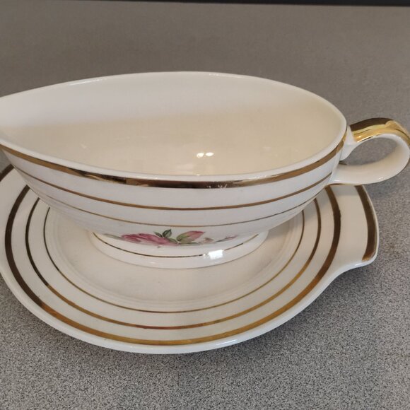 Salem China Vintage Mount Vernon Pattern Gravy Boat and Tray, Rare - Picture 3 of 7